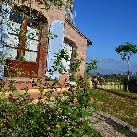 Casa Magnolia Apartment Terricciola Bagian luar foto