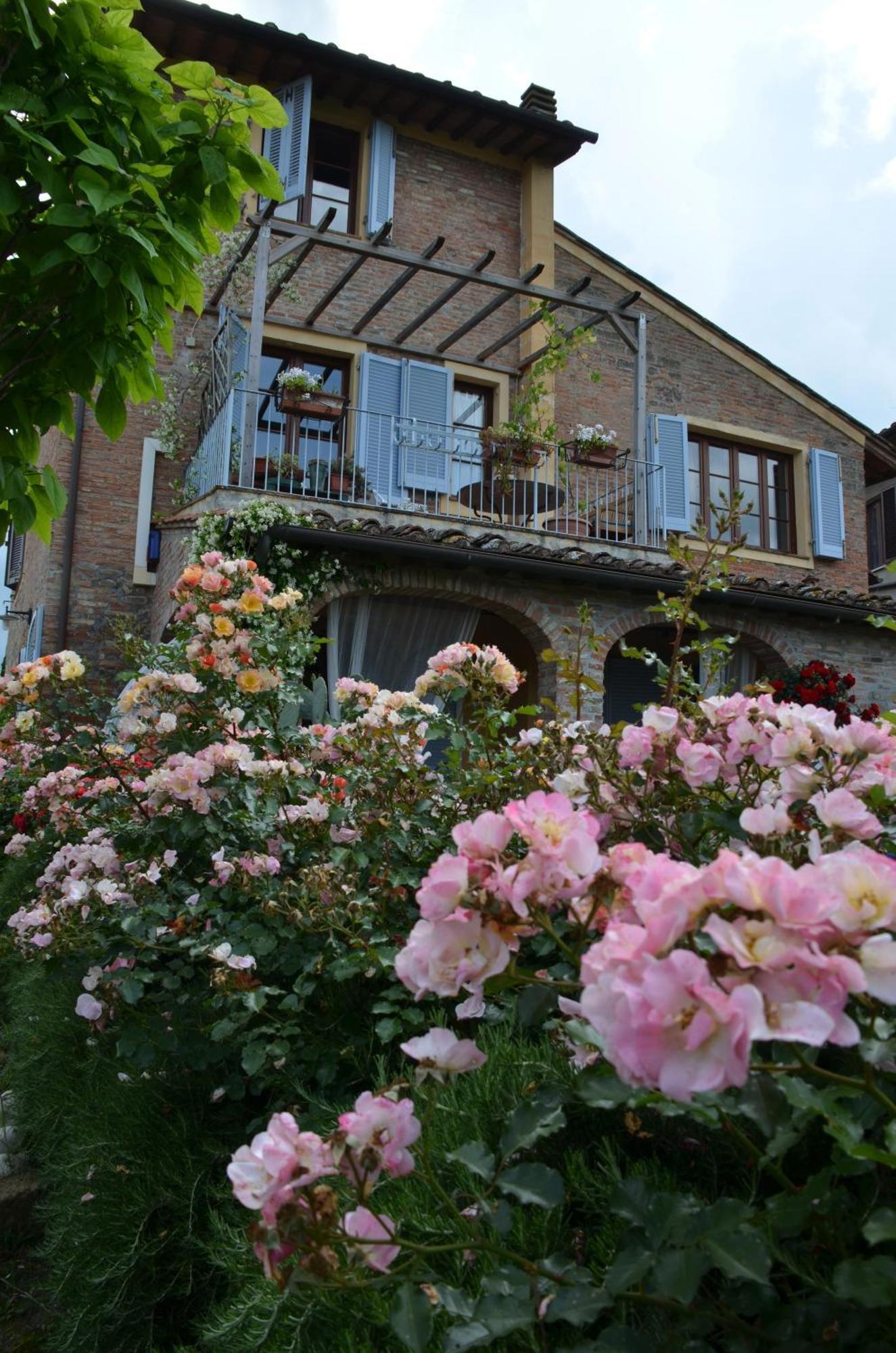 Casa Magnolia Apartment Terricciola Bagian luar foto